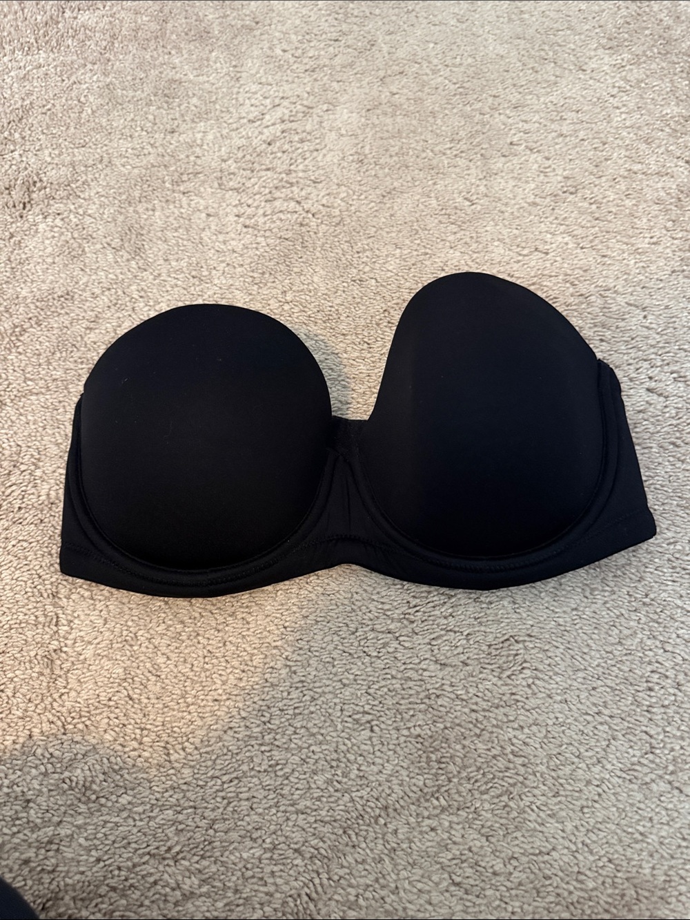 SOMA- Strapless Black Smooth Molded Cup Bra